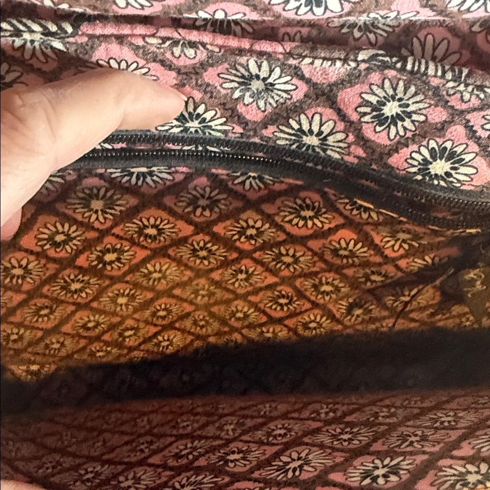 Vera Bradley Mocha Rouge Floral Pink and Black Women's Xlarge traveler - Picture 7 of 7